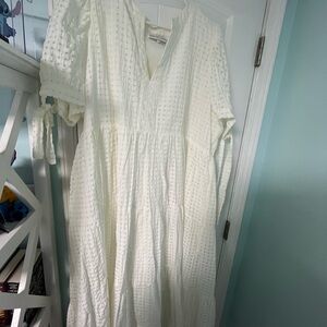English Factory Ivory Textured Garment